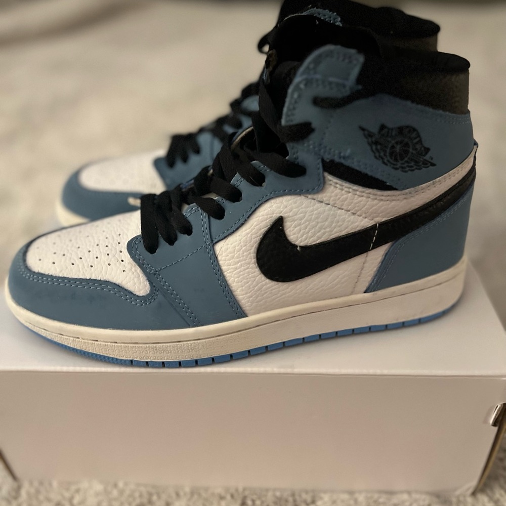 Nike Air Jordan’s size 7.5 women’s